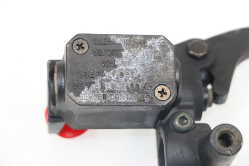 photo de MASTERCYLINDER ANTERIORE YAMAHA XMAX X-MAX 125 (2006 - 2009)