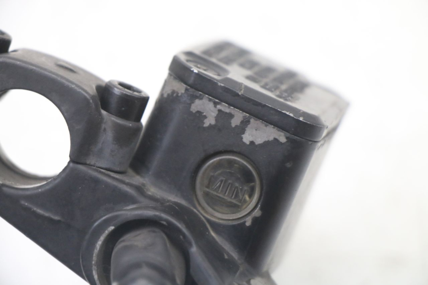 photo de POMPA FRENO ANTERIORE YAMAHA YP MAJESTY 125 (2007 - 2010)