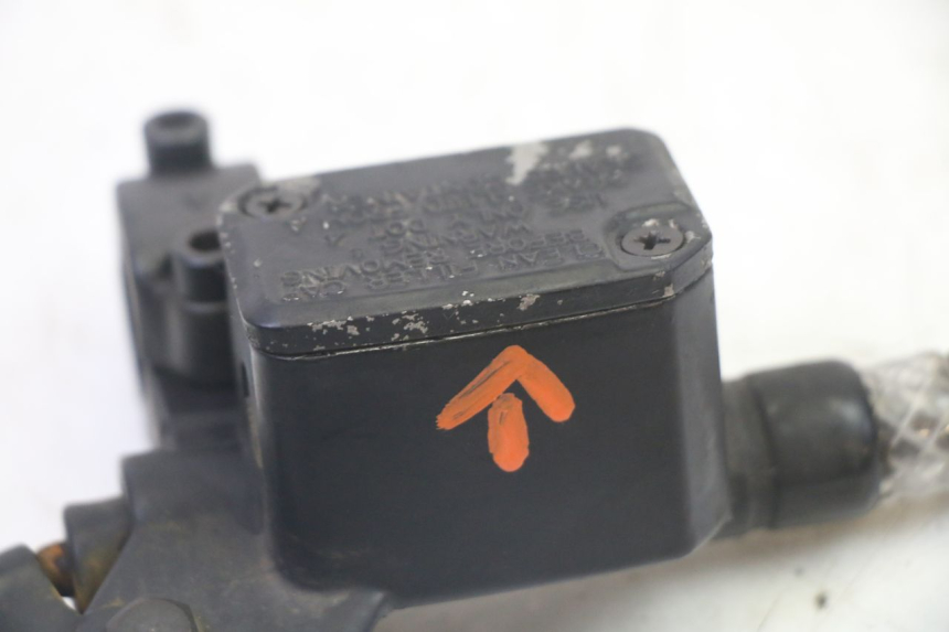 photo de POMPA FRENO ANTERIORE YAMAHA YP MAJESTY 125 (2007 - 2010)