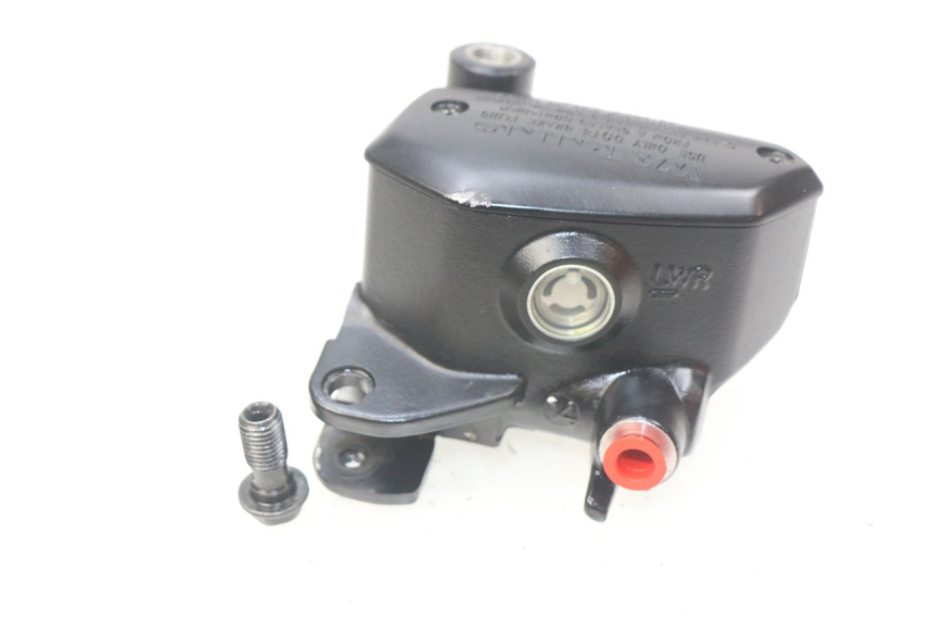photo de MASTERCYLINDER ANTERIORE KAWASAKI Z 650 (2016 - 2019)