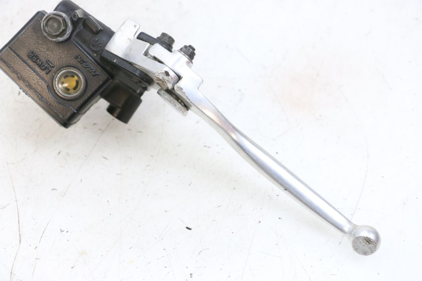 photo de POMPA FRENO ANTERIORE KAWASAKI ZR 7 750 (1999 - 2001) - Dettaglio del componente