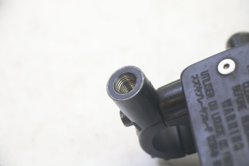 photo de POMPA FRIZIONE SUZUKI DL V STROM 1000 (2002 - 2007) - Altra angolazione