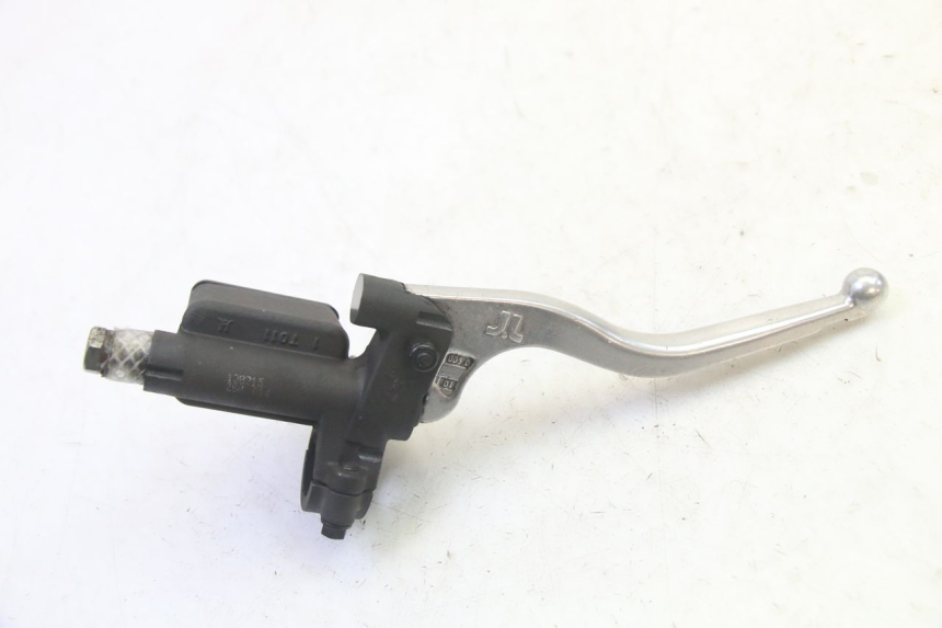 photo de POMPA FRENO POSTERIORE QUADRO 4 4D 350 (2015 - 2018)