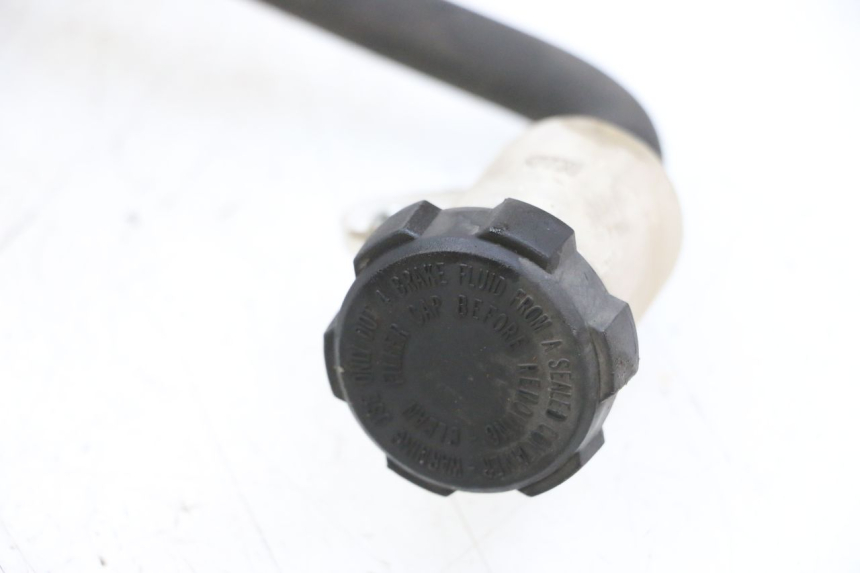 photo de POMPA FRENO POSTERIORE ADIVA AD3 300 (2014 - 2020) - Ispezione visiva dettagliata