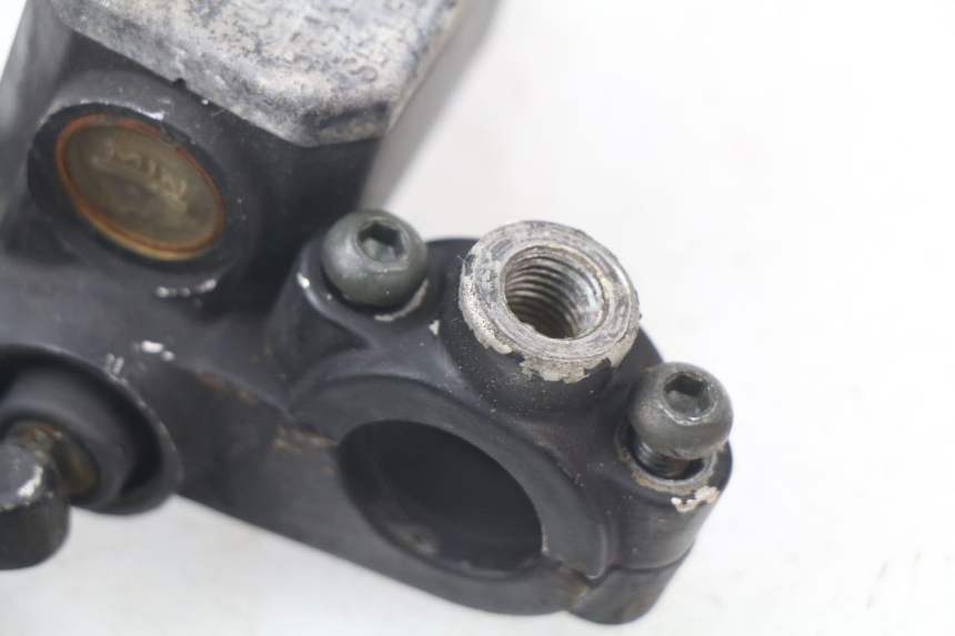 photo de CILINDRO PRINCIPALE FRENO POSTERIORE PIAGGIO BEVERLY 125 (1998 - 2005)