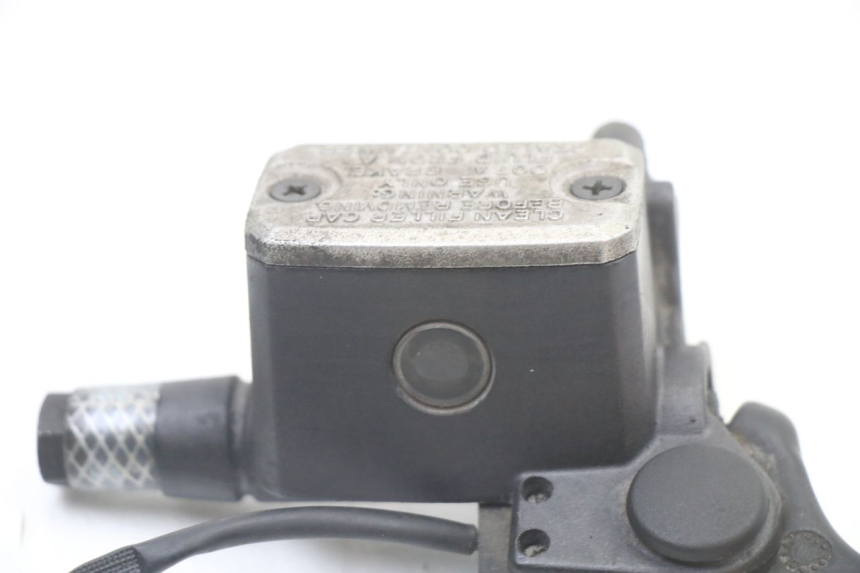 photo de POMPA FRENO POSTERIORE BMW C1 125 (2000 - 2003)