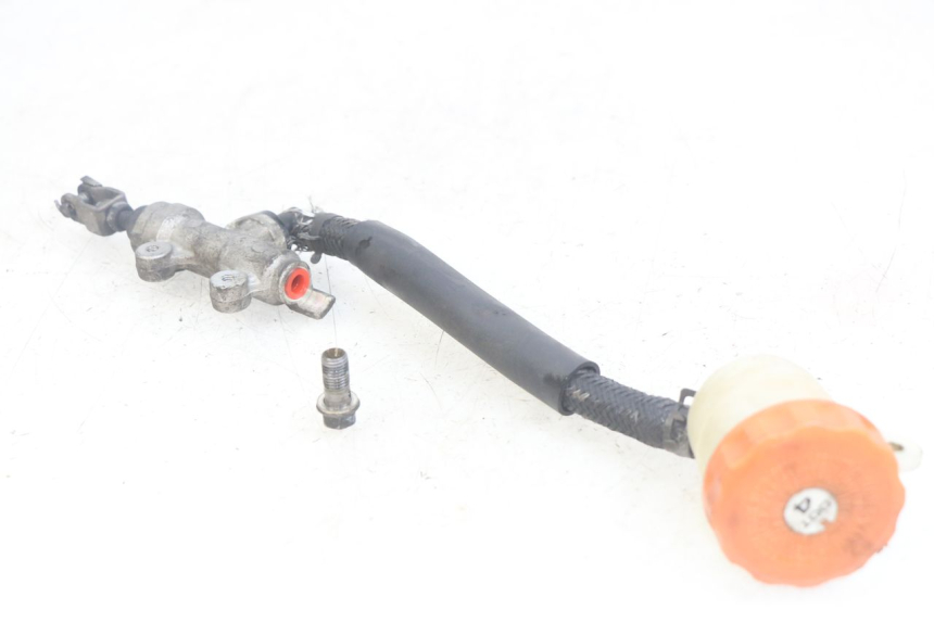 photo de MASTERCYLINDER FRENO POSTERIORE HONDA CBR F SC25 1000 (1989 - 1992)