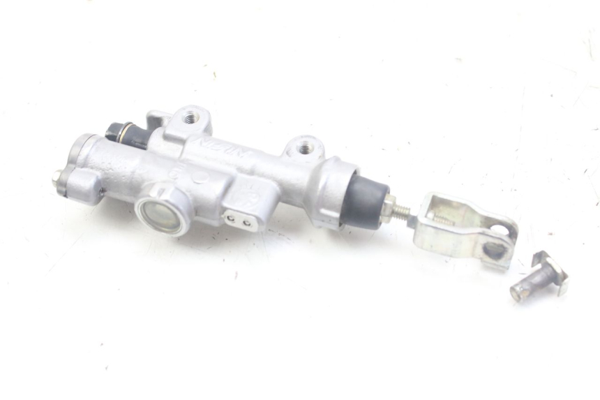 photo de MASTERCYLINDER FRENO POSTERIORE HONDA CRF 250 (2010 - 2013)