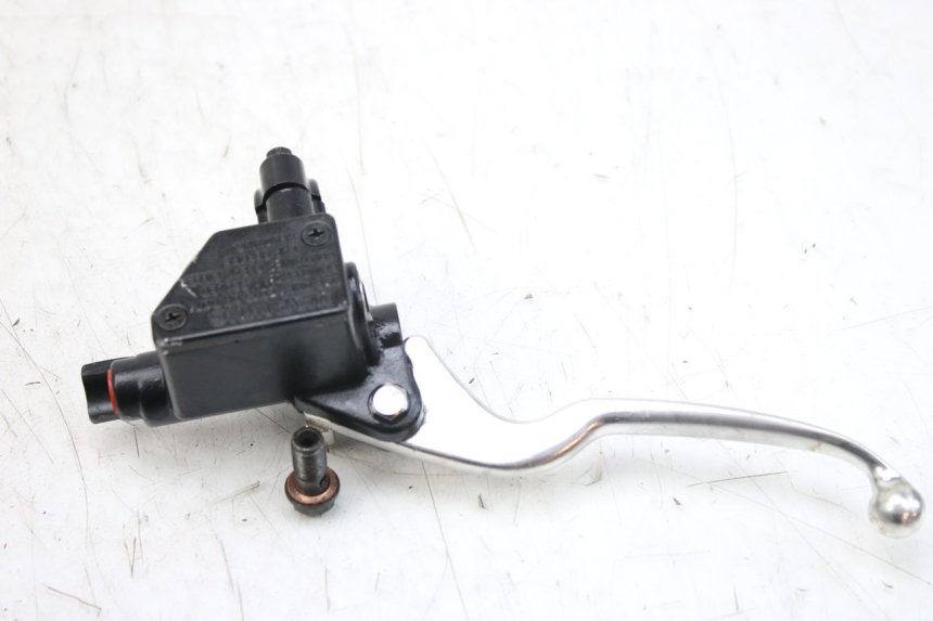 photo de MASTERCYLINDER FRENO POSTERIORE SYM FIDDLE 3 III 125 (2014 - 2020)