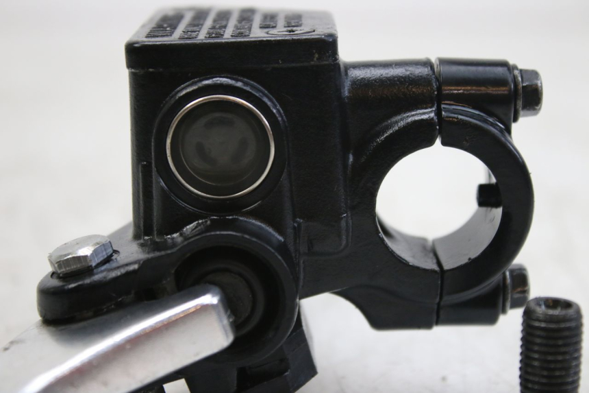 photo de MASTERCYLINDER FRENO POSTERIORE SYM FIDDLE 3 III 125 (2014 - 2020)