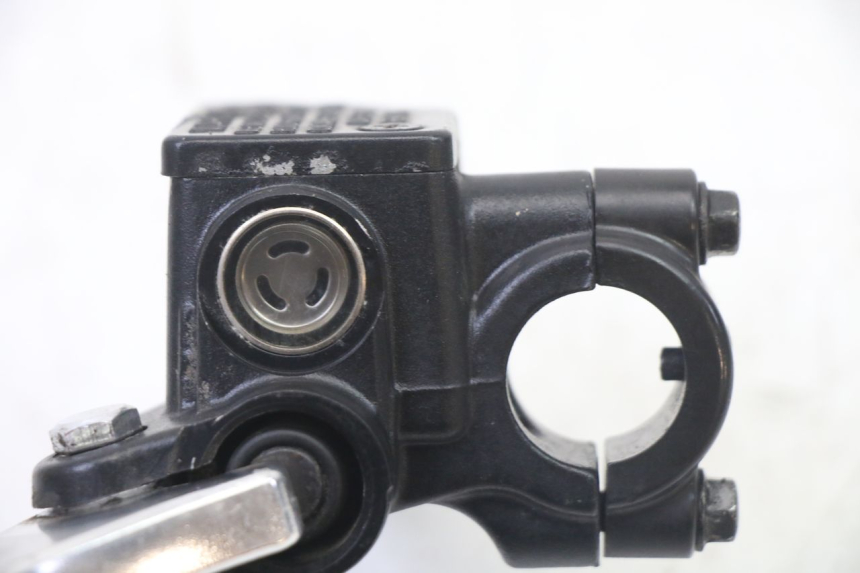 photo de MASTERCYLINDER FRENO POSTERIORE SYM FIDDLE 3 III 125 (2014 - 2020)