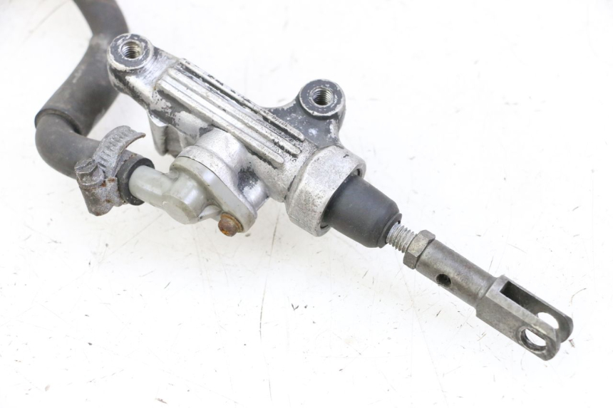 photo de POMPA FRENO POSTERIORE YAMAHA FJ 36Y 1100 (1984 - 1985)
