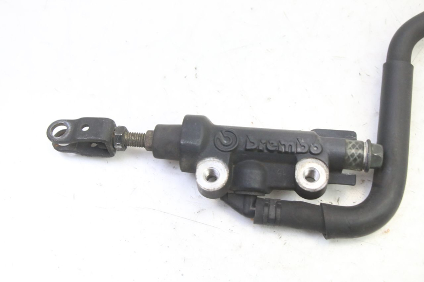 photo de POMPA FRENO POSTERIORE YAMAHA FZ6 FAZER S2 600 (2007 - 2011)