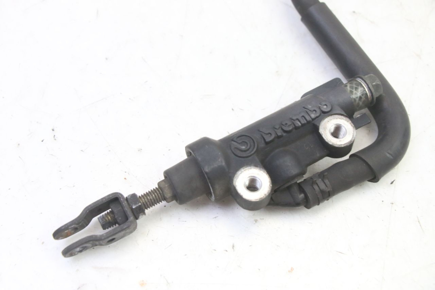 photo de POMPA FRENO POSTERIORE YAMAHA FZ6 FAZER S2 600 (2007 - 2011)