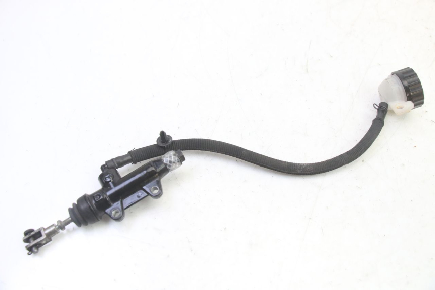 photo de POMPA FRENO POSTERIORE BMW G310 R 310 (2016 - 2020)