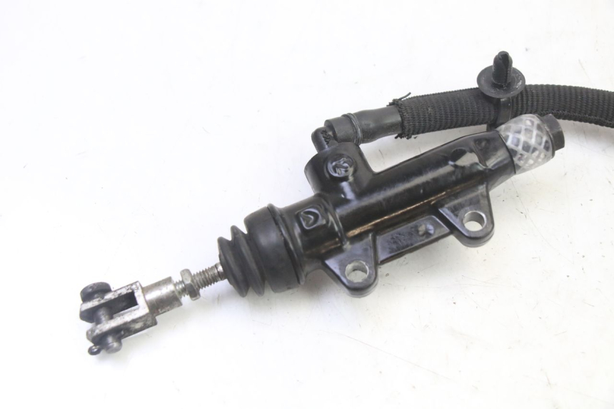 photo de POMPA FRENO POSTERIORE BMW G310 R 310 (2016 - 2020)