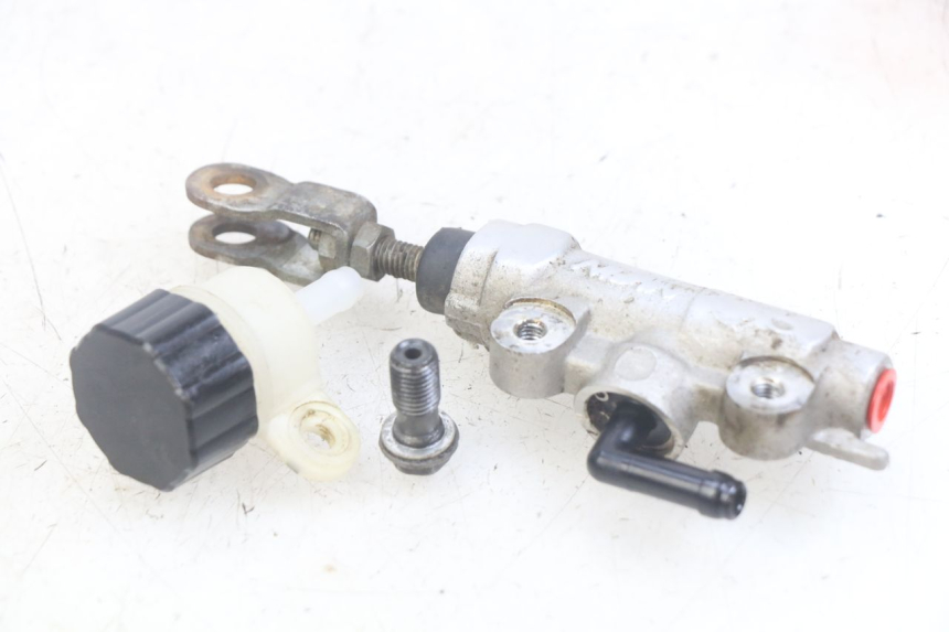 photo de MASTERCYLINDER FRENO POSTERIORE KAWASAKI KX 85 (2001 - 2013)