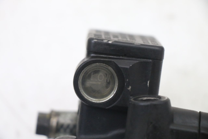 photo de CILINDRO PRINCIPALE FRENO POSTERIORE PEUGEOT SATELIS 125 (2013 - 2018)
