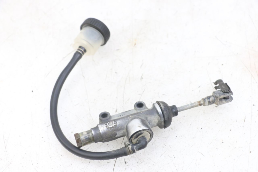 photo de MASTERCYLINDER FRENO POSTERIORE PEUGEOT XP6 50 (1997 - 2003)