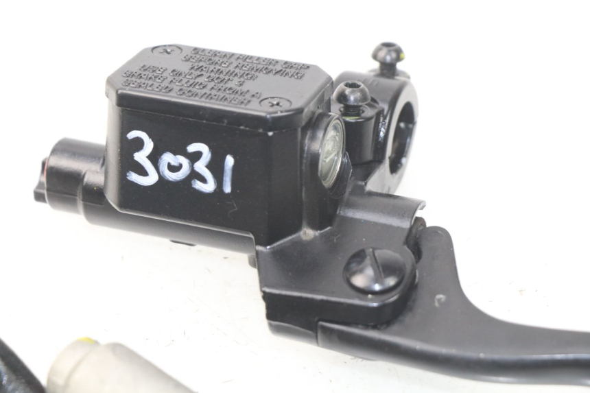 photo de CILINDRO PRINCIPALE FRENO POSTERIORE PIAGGIO MP3 HPE 500 (2019 - 2022)