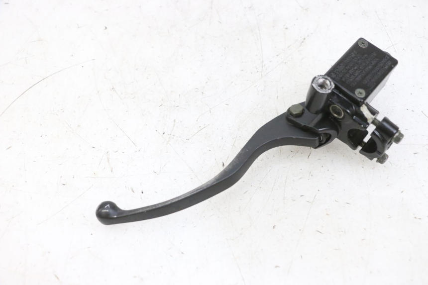 photo de POMPA FRENO POSTERIORE EFUN PUSA 1 - Dettagli dei punti di fissaggio