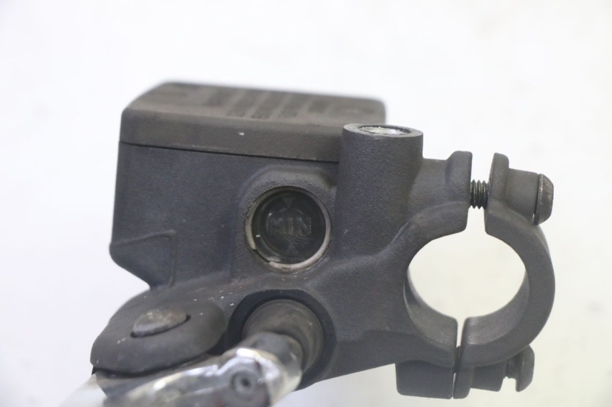 photo de MASTERCYLINDER FRENO POSTERIORE PEUGEOT SATELIS 125 (2006 - 2009)