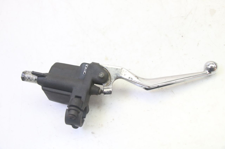 photo de MASTERCYLINDER FRENO POSTERIORE PEUGEOT SATELIS 125 (2006 - 2009)