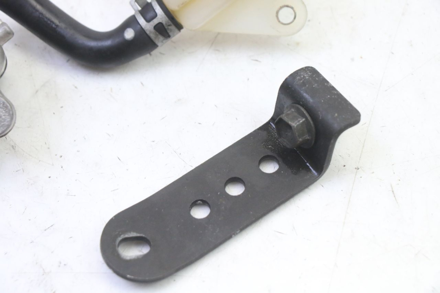 photo de POMPA FRENO POSTERIORE SUZUKI SV S 650 (2003 - 2009)