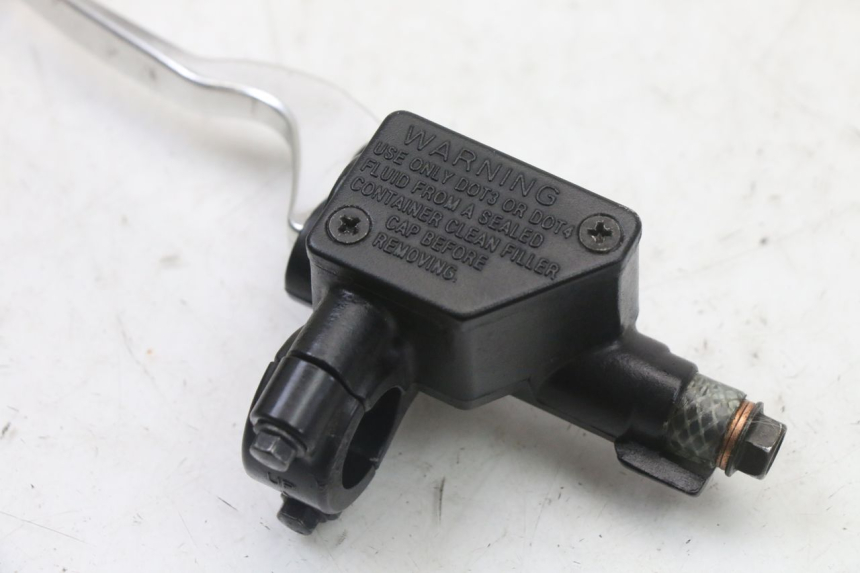 photo de MASTERCYLINDER FRENO POSTERIORE SYM FIDDLE 3 III 125 (2014 - 2020)