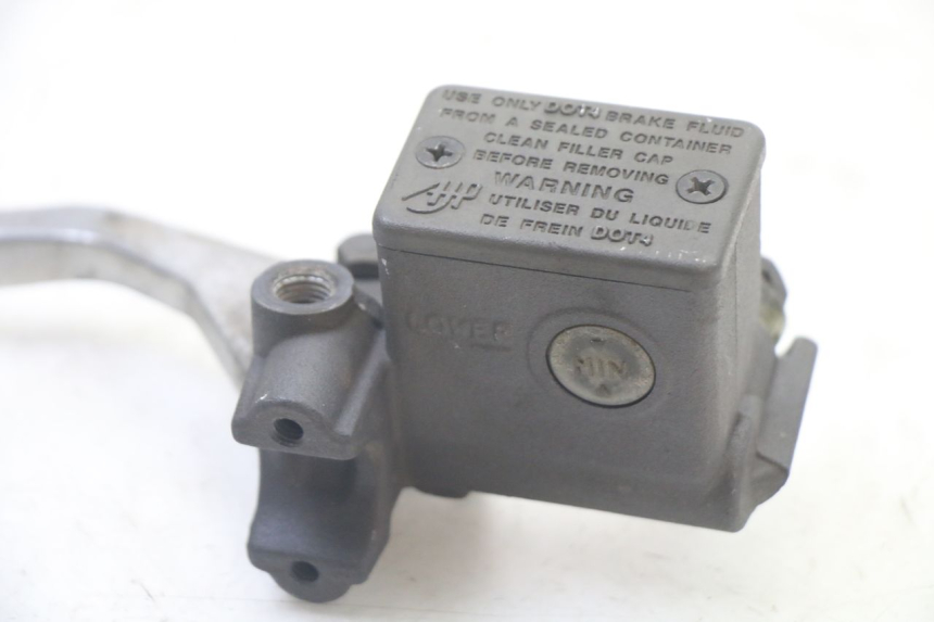 photo de POMPA FRENO POSTERIORE SUZUKI UH BURGMAN 125 (2002 - 2006)
