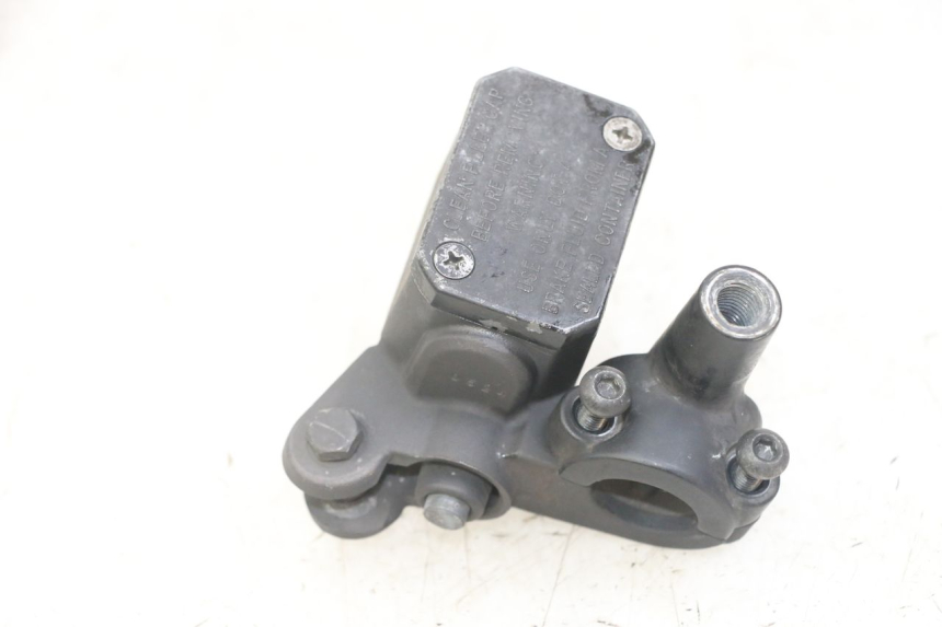 photo de MASTERCYLINDER FRENO POSTERIORE YAMAHA X-MAX XMAX 125 (2010 - 2014)