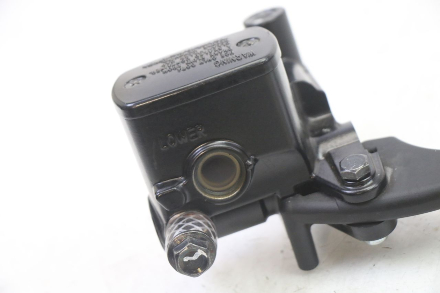 photo de POMPA FRENO POSTERIORE YAMAHA XMAX X-MAX 125 (2021 - 2025)