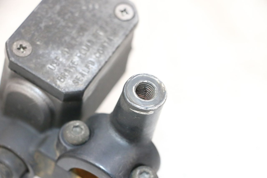 photo de MASTERCYLINDER FRENO POSTERIORE YAMAHA XMAX X-MAX 125 (2006 - 2009) - Vista d'insieme del prodotto