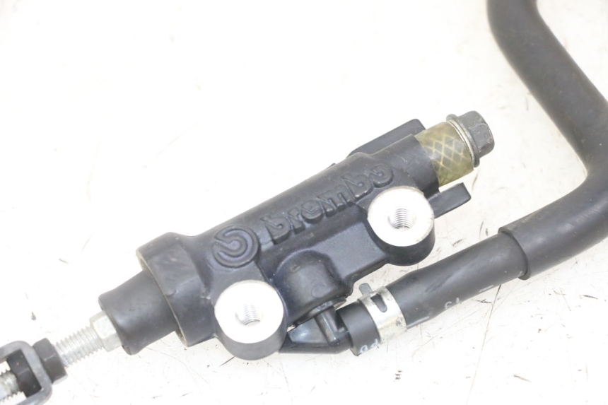 photo de POMPA FRENO POSTERIORE YAMAHA XJ6 ABS 600 (2008 - 2016)