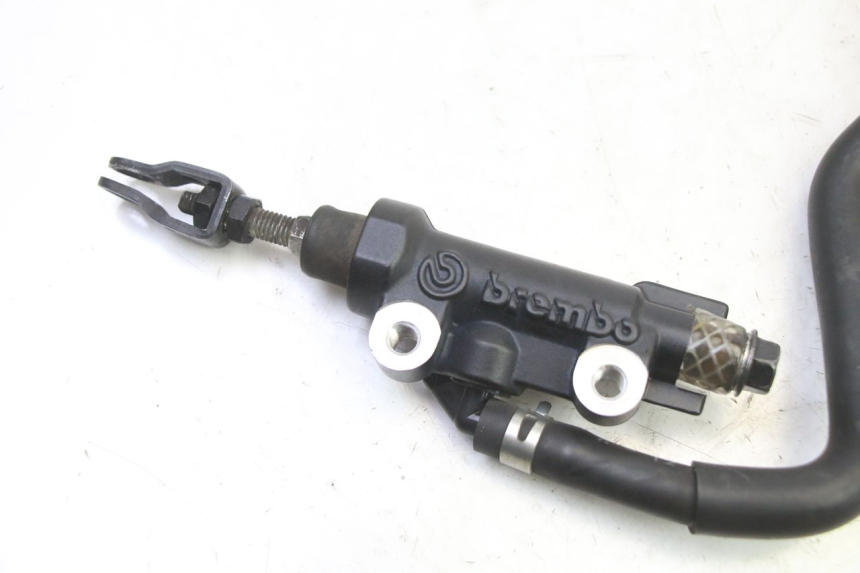 photo de POMPA FRENO POSTERIORE YAMAHA XJ6 ABS 600 (2008 - 2016)