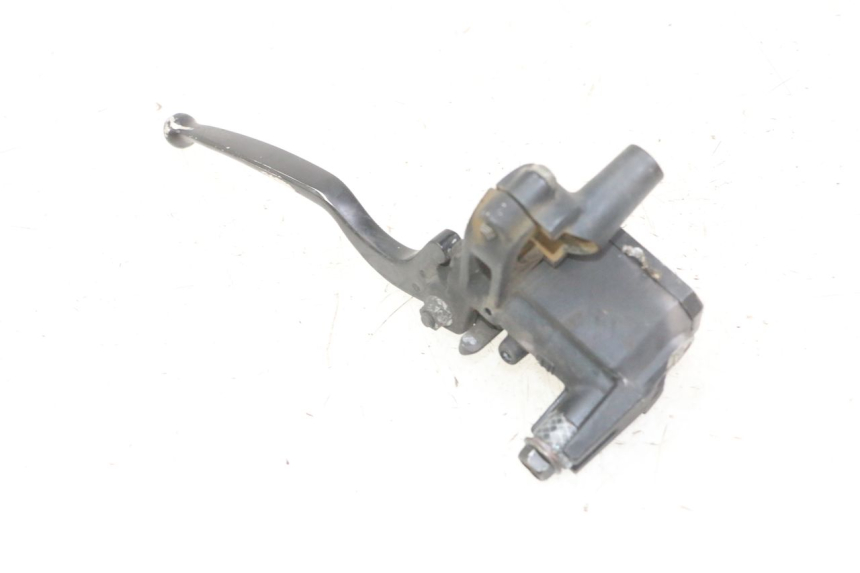 photo de MASTERCYLINDER FRENO POSTERIORE YAMAHA XMAX X-MAX 125 (2006 - 2009)
