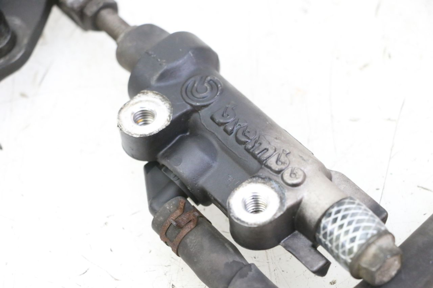 photo de POMPA FRENO POSTERIORE YAMAHA FZ6 FAZER S2 600 (2007 - 2011)