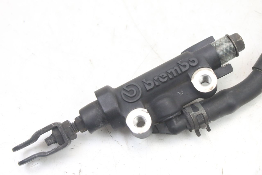 photo de MASTERCYLINDER FRENO POSTERIORE YAMAHA FZS FAZER 600 (2001 - 2003)