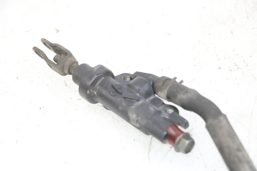 photo de MASTERCYLINDER FRENO POSTERIORE YAMAHA FZS FAZER 600 (2001 - 2003)