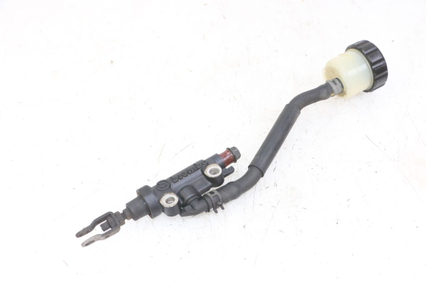photo de MASTERCYLINDER FRENO POSTERIORE YAMAHA FZS FAZER 600 (2001 - 2003)