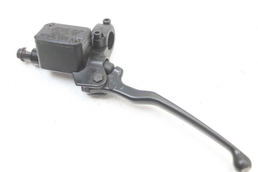 photo de MASTERCYLINDER FRENO POSTERIORE YAMAHA YP MAJESTY 125 (2002 - 2006)
