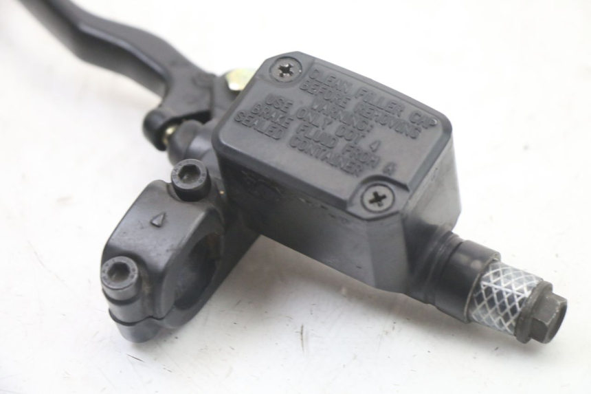 photo de POMPA FRENO POSTERIORE YAMAHA YP MAJESTY 125 (2007 - 2010)