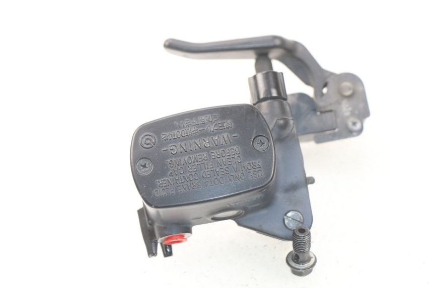 photo de POMPA FRENO POSTERIORE YAMAHA YP T-MAX TMAX 530 (2017 - 2020)