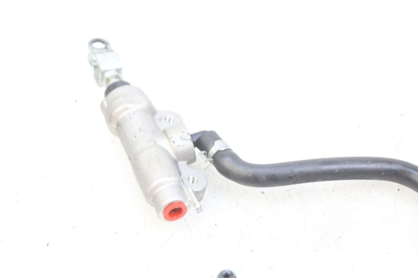 photo de MASTERCYLINDER FRENO POSTERIORE YAMAHA YZ 85 (2019 - 2021)
