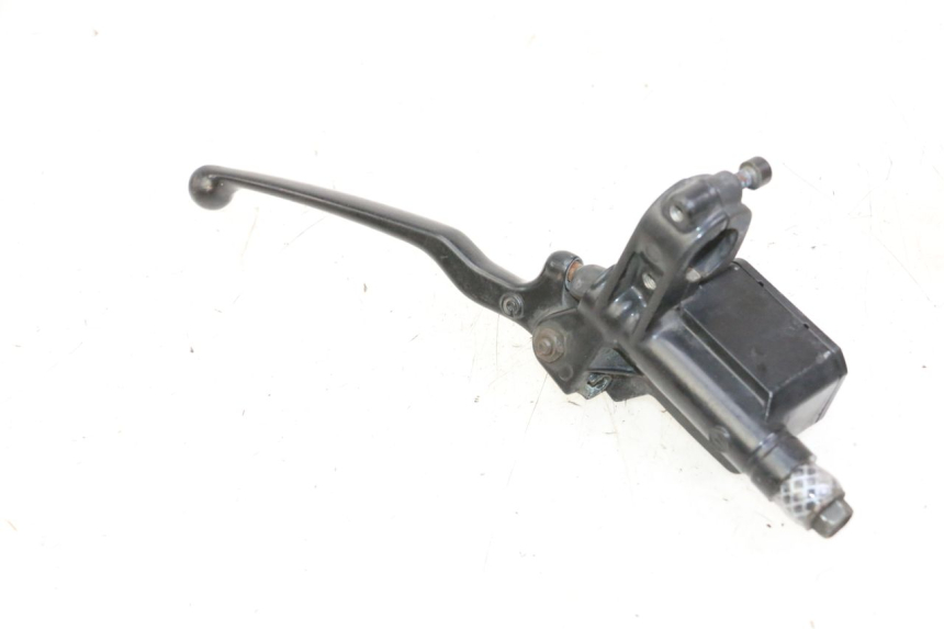 photo de MASTERCYLINDER FRENO POSTERIORE YAMAHA YP MAJESTY 125 (2002 - 2006)