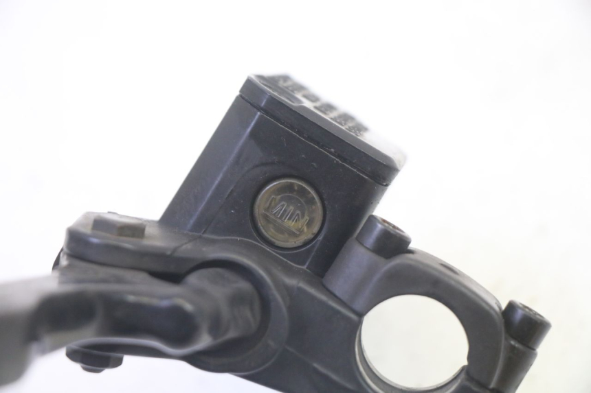 photo de POMPA FRENO POSTERIORE YAMAHA YP MAJESTY 125 (2007 - 2010)