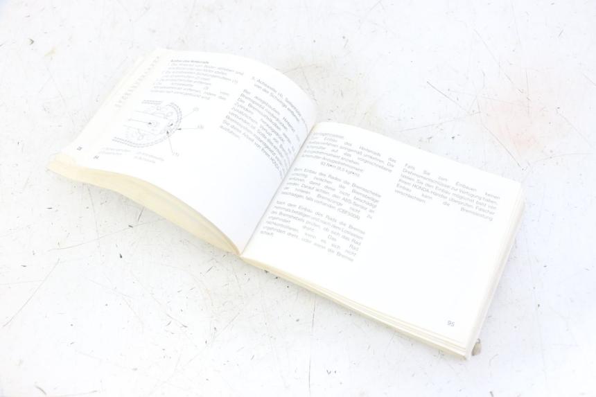 photo de MANUALE D'USO HONDA CBF 500 (2004 - 2007)
