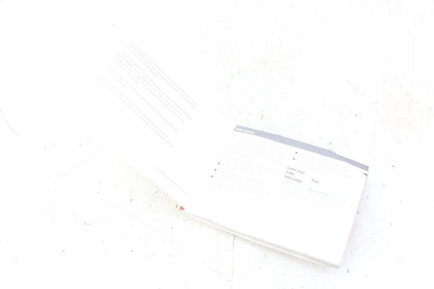 photo de MANUALE D'USO HONDA FORZA 125 (2021 - 2025)