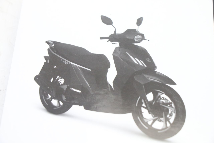 photo de MANUALE D'USO PEUGEOT TWEET 4T 50 (2023 - 2025)