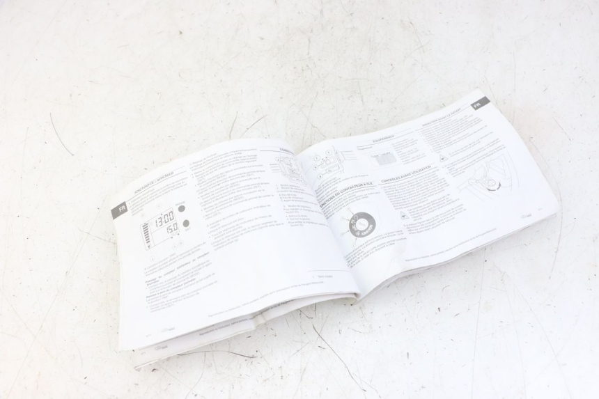 photo de MANUALE D'USO PEUGEOT TWEET 4T 50 (2014 - 2019)